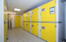 access-self-storage-basingstoke-lockers (3).jpg